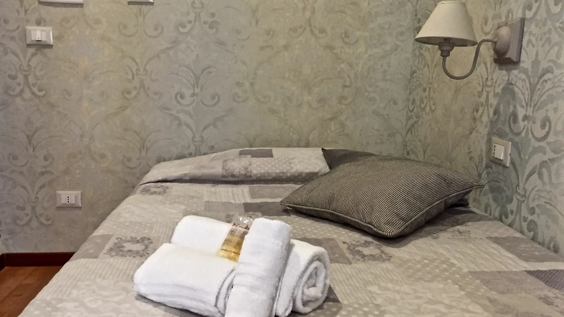 Guest House Casa Vicenza Rzym