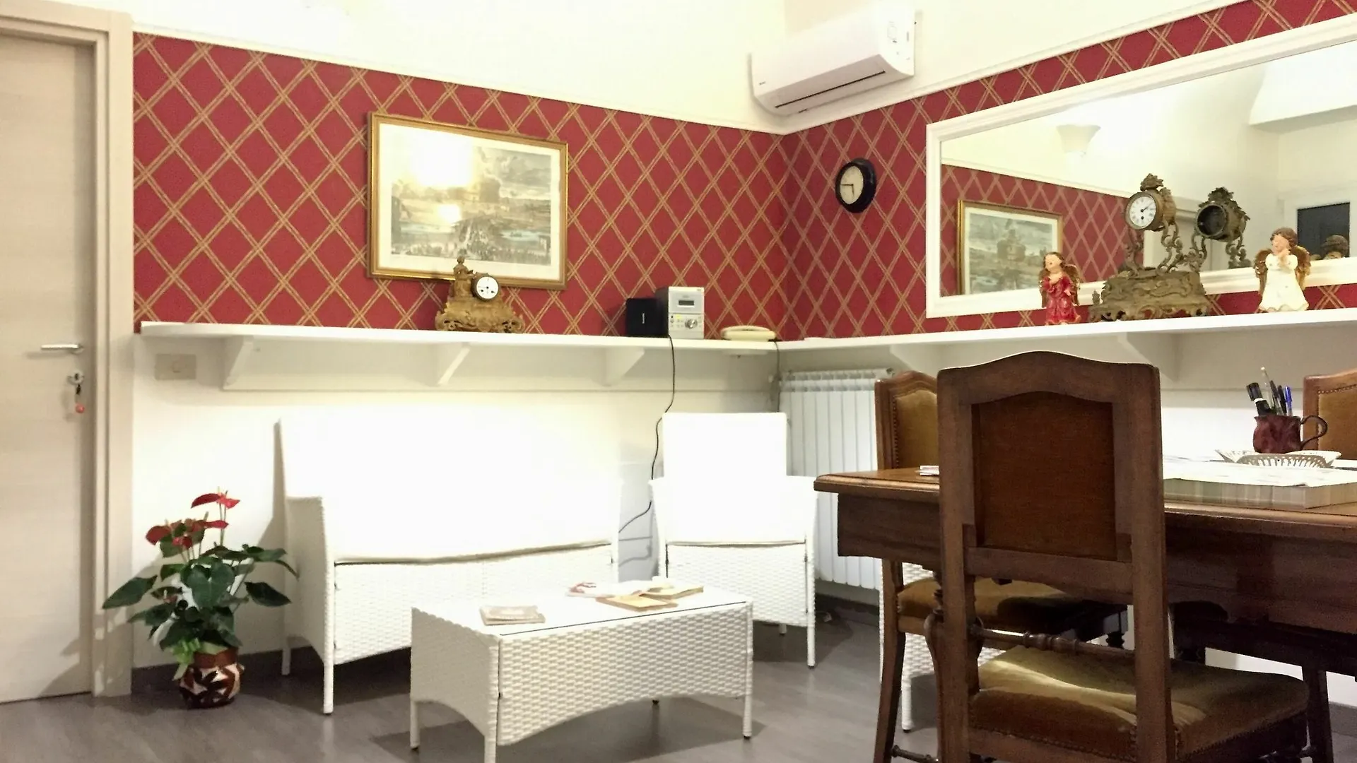 Guest House Casa Vicenza Rome 3*,  Italy